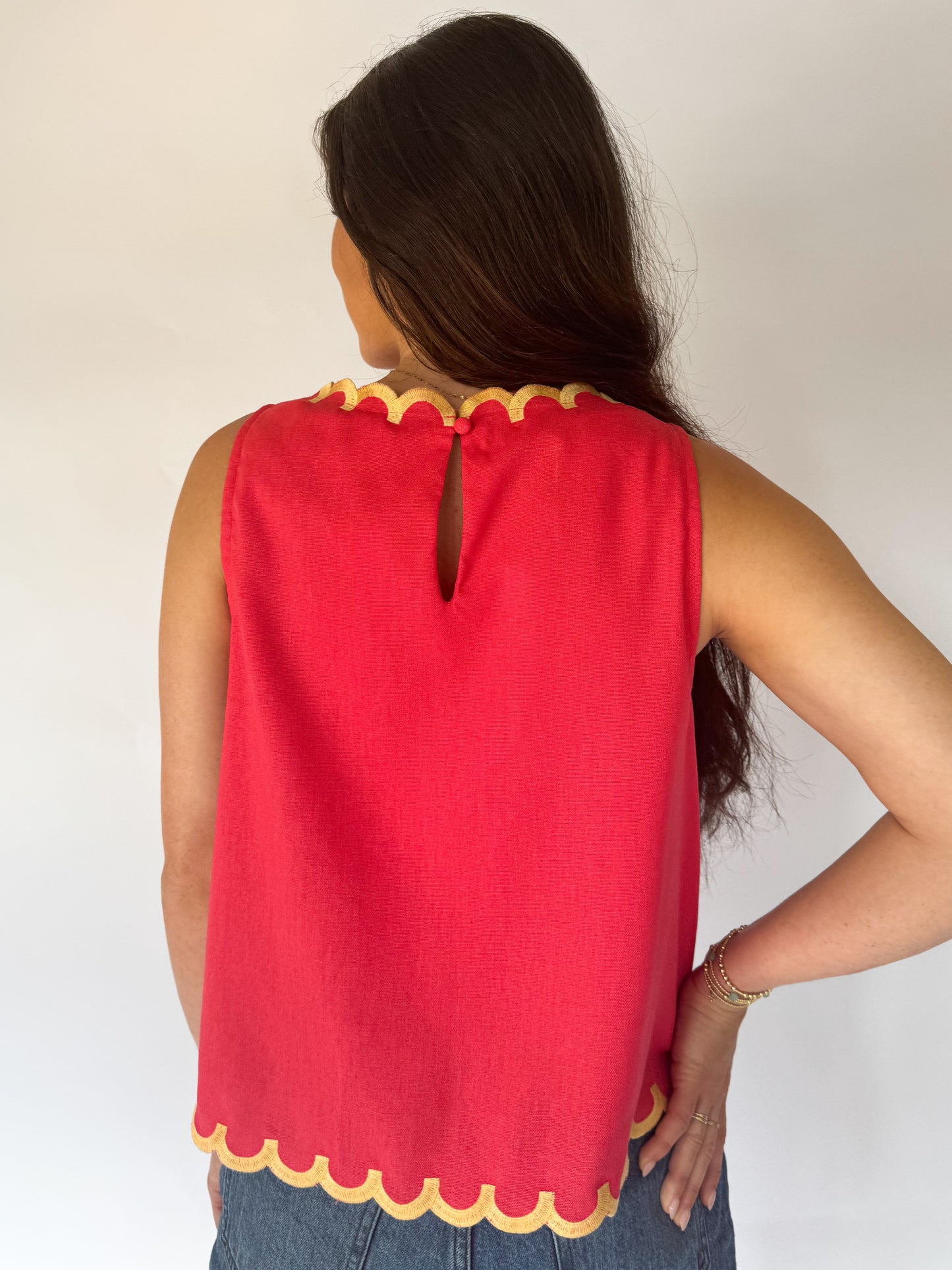 THE CAPRI TOP