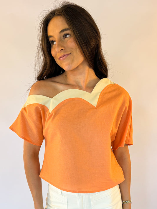 THE ADELYN SCALLOP TOP