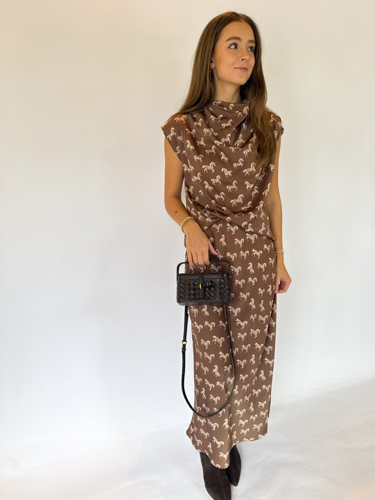 THE SADDLE SKIRT
