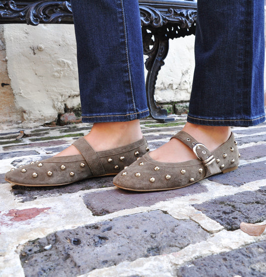 MIKEL STUD OLIVE SUEDE