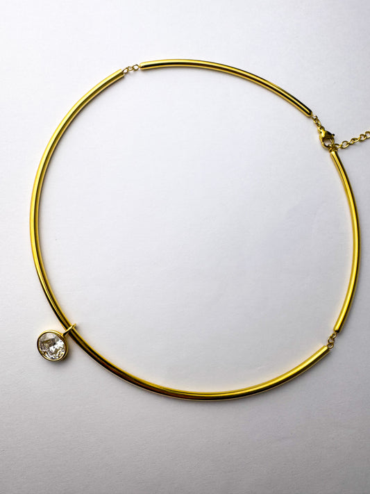 Gold Choker with Diamond Pendant