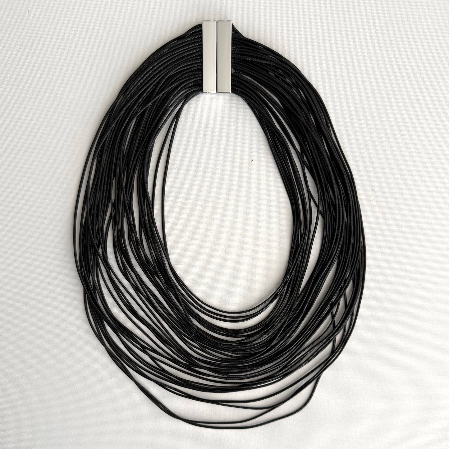 Multi Layer Magnetic Necklace Black
