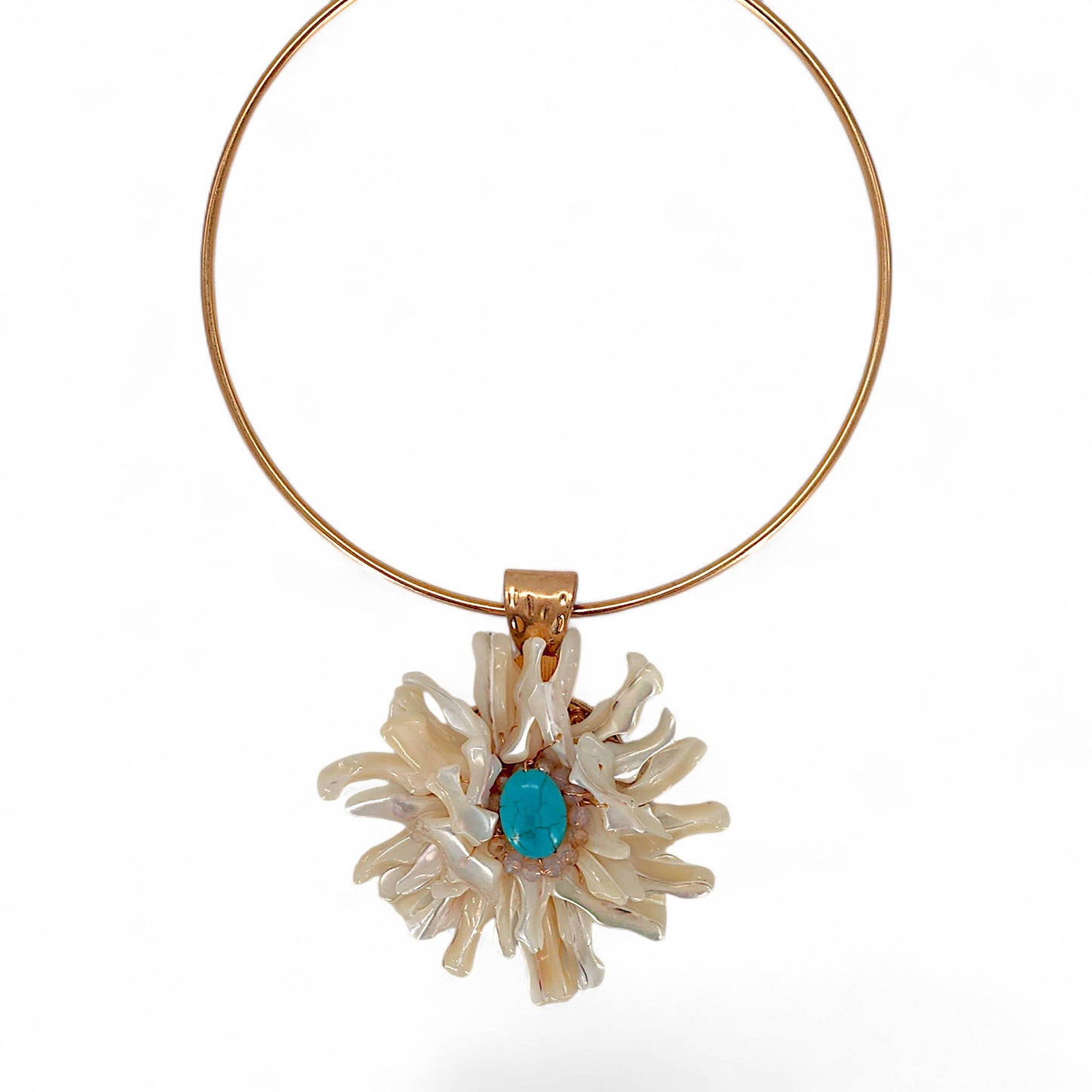 Chunky White Shell Flower Necklace