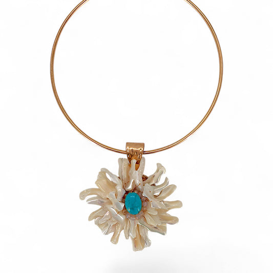 Chunky White Shell Flower Necklace